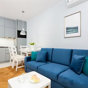 Mokotow Business Center By Renters Apartment Warsaw